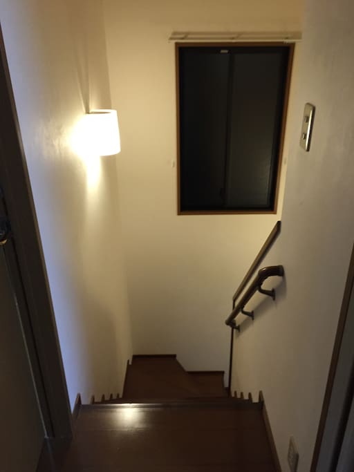 部屋は2F/The room 2F