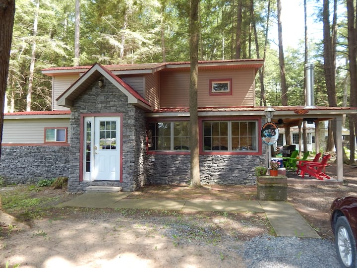 The Dam Cottage, waterfront paradise Cabins for Rent in Shickshinny