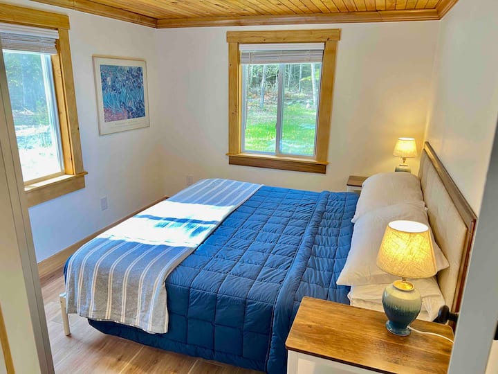 Основна спалня - голямо двойно легло