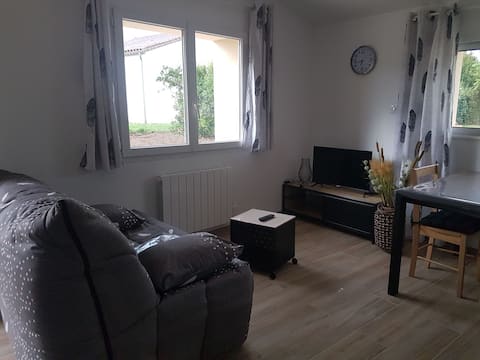 Chez DANIEL, new comfortable gîte, with garden