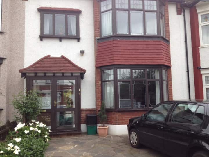 Wanstead Holiday Rentals & Homes Wanstead, Wanstead, United Kingdom