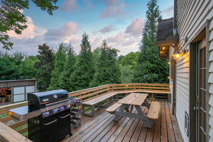 East Nashville – Historic Charm w/Modern Comfort gallery image 4