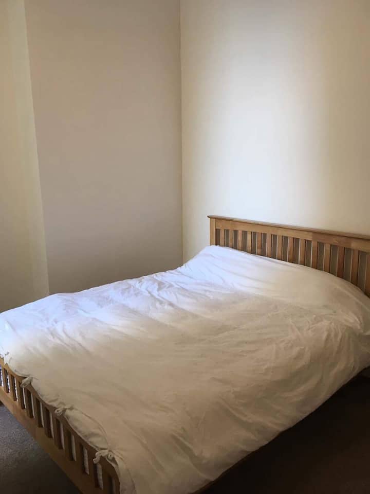 ห้องนอนใหญ่