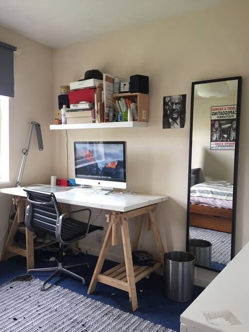 Desk In Bedroom