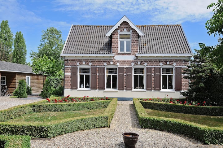 Amazing House  group location 25min from Amsterdam