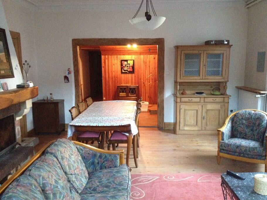 Salon-séjour - vue opposée
