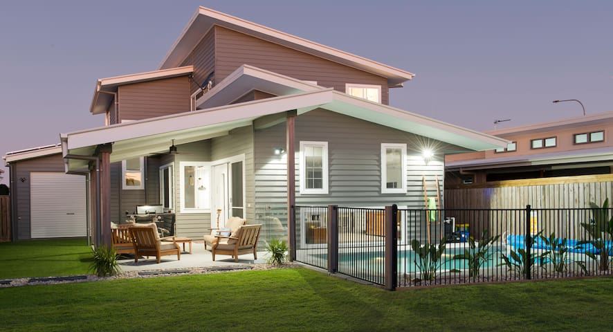 Seaside City Beach Home