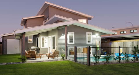 Top performing Airbnb: Seaside City Beach Home in Casuarina