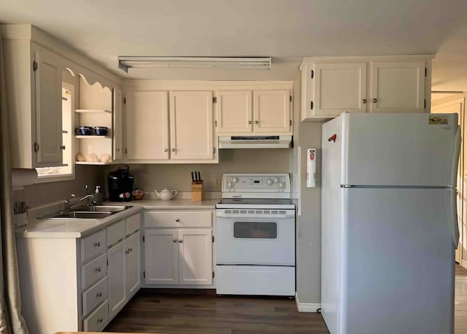 Shore Lane Cottage gallery image 4