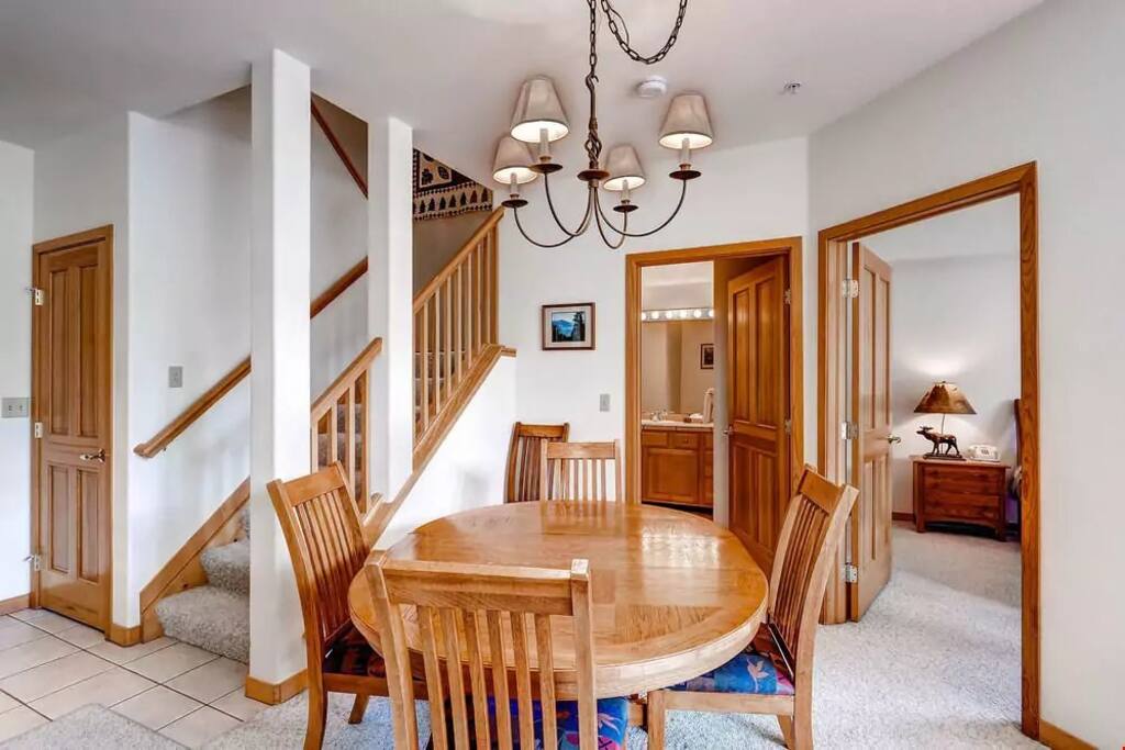 Enjoy meals or entertain at the dining room table.