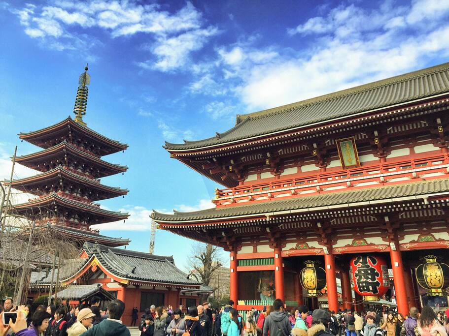 浅草寺 撒豆 外国妹子送我福运 东京旅游攻略 尽在airbnb爱彼迎 浅草寺 撒豆 外国妹子送我福运 东京旅游攻略 尽在airbnb爱彼迎