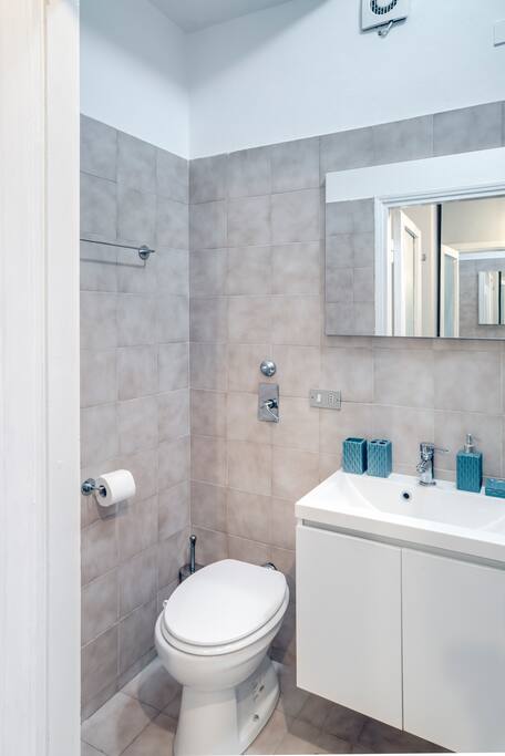 Modern bathroom