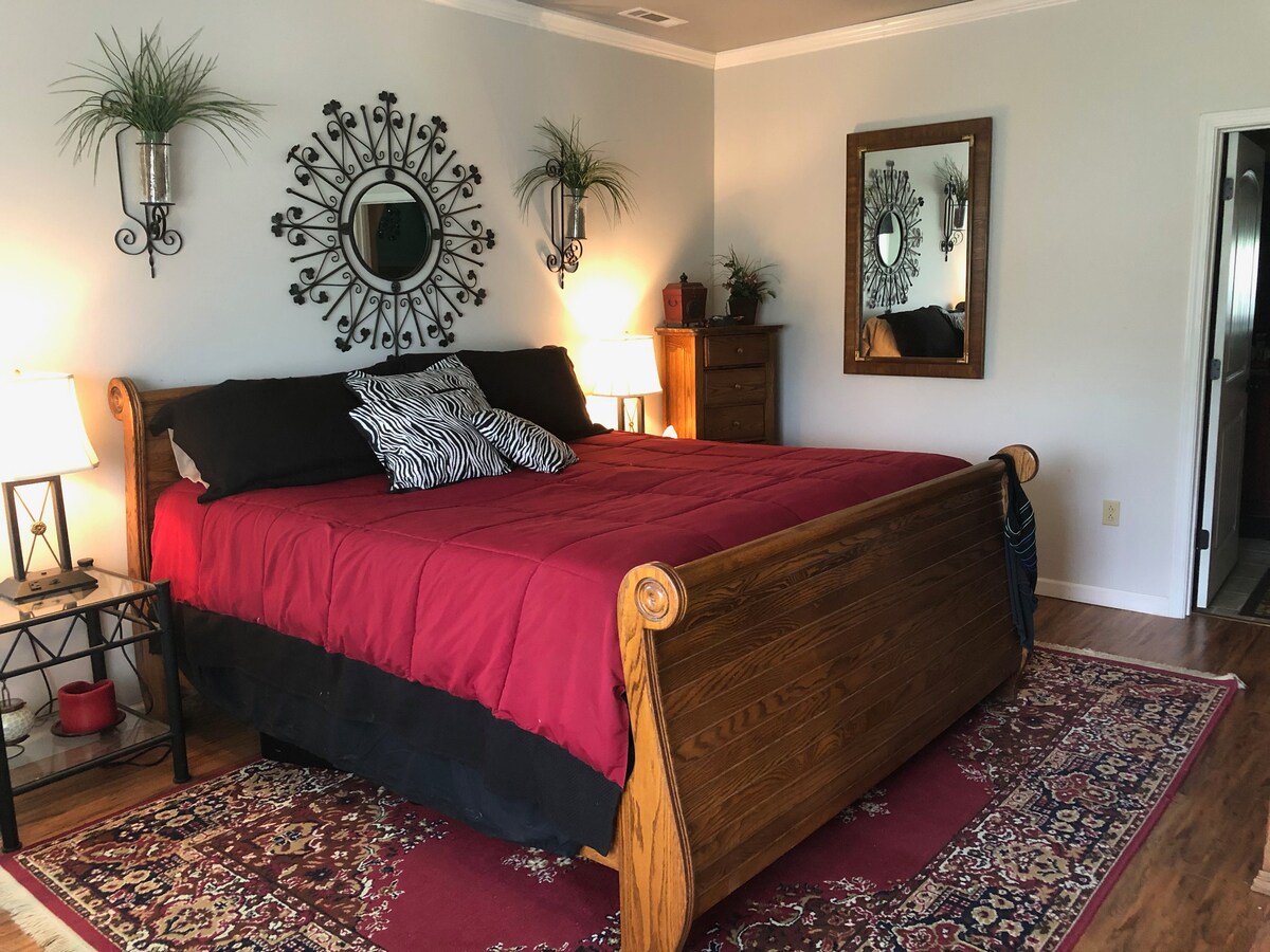 Dormitorio principal /cama tamaño king