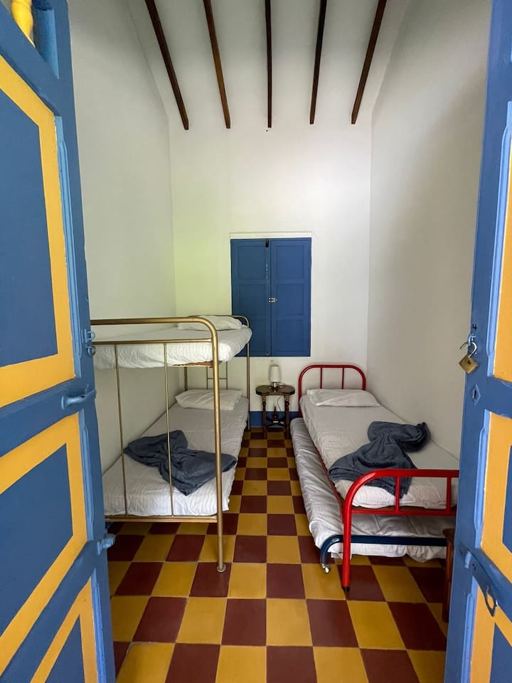 Dhomë gjumi 5