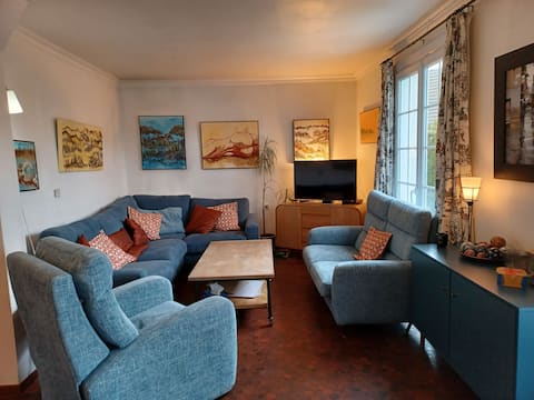 Annonce Airbnb populaire: House with garden. 30 min to Paris. 20 min to Disney à Seine Et Marne