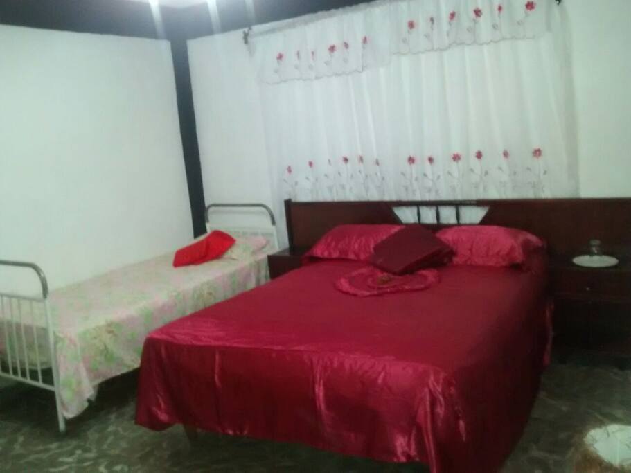 havitacion grande con vaño privado