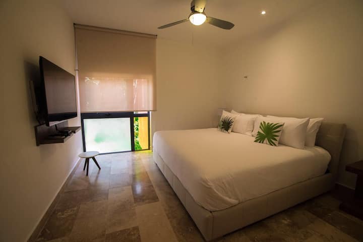 Habitación principal con cama tamaño king