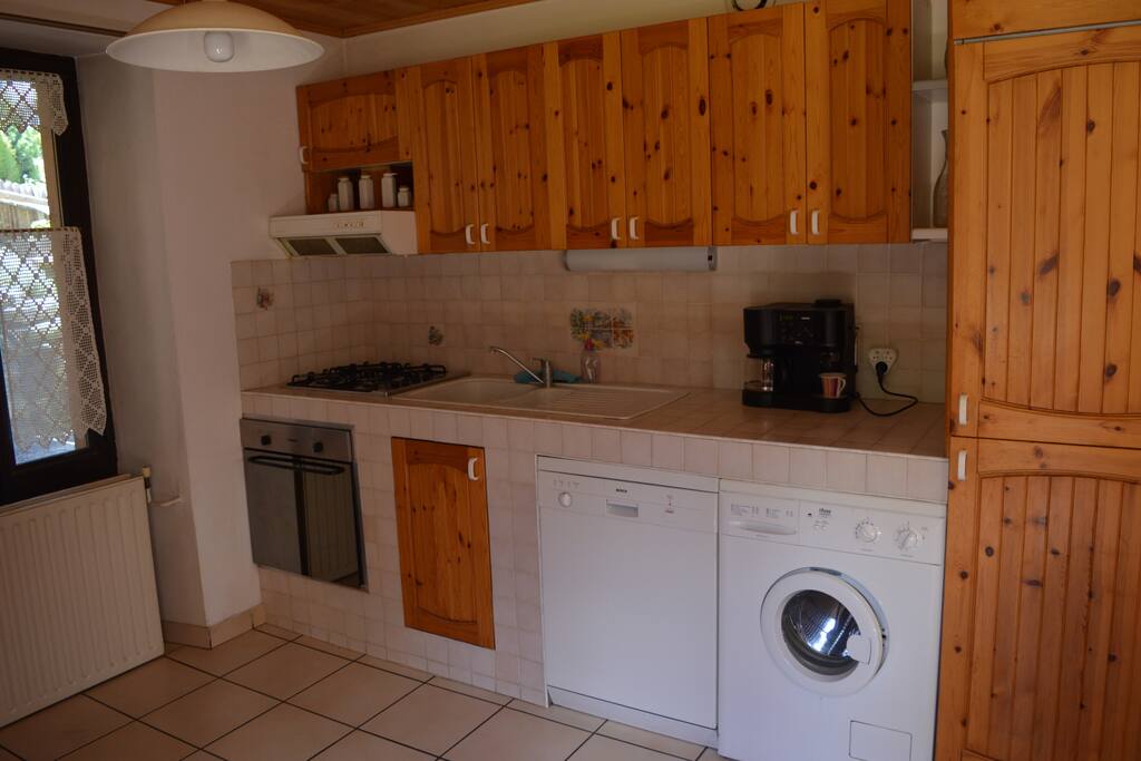 cuisine équipee lave vaisselle, lave linge