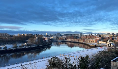 Successful Airbnb property: Luxury Ouseburn flat with city & river views in Tyne & Wear