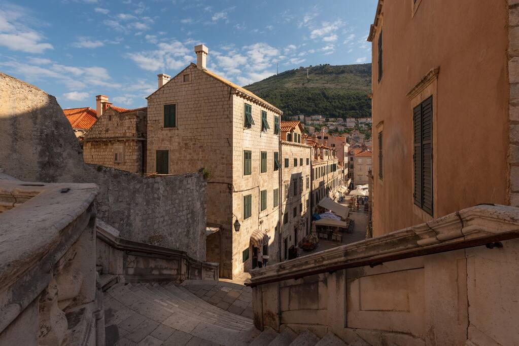 Exterior view taken from the steps