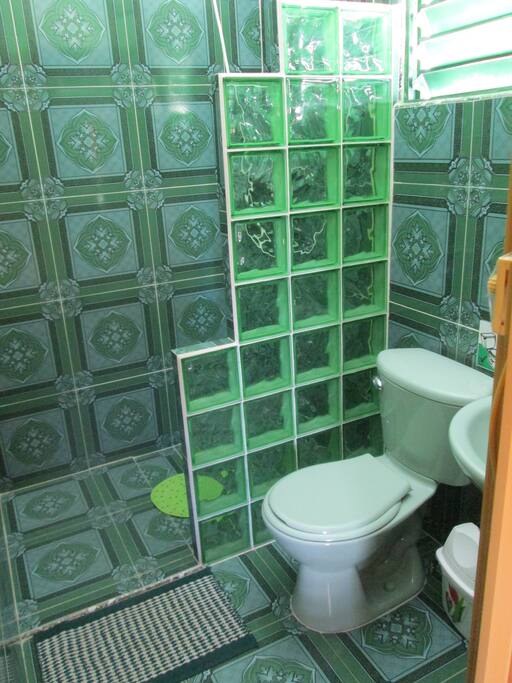 BAÑO PRIVADO
