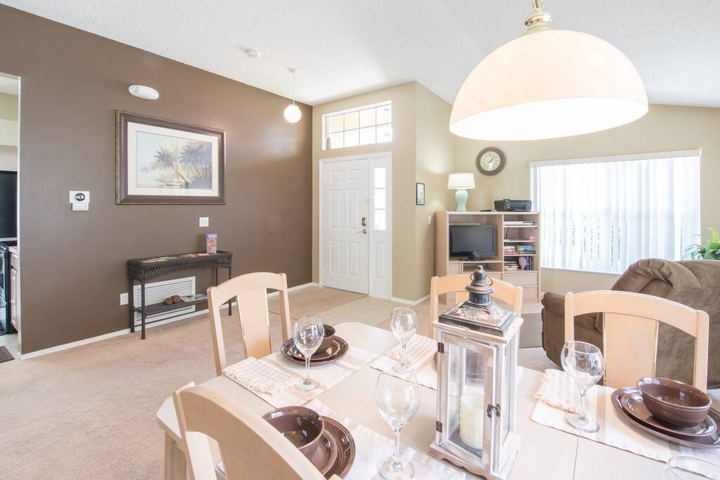 Formal dining for 6