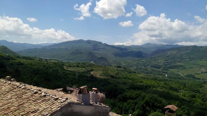 Incanto sul lago Bomba