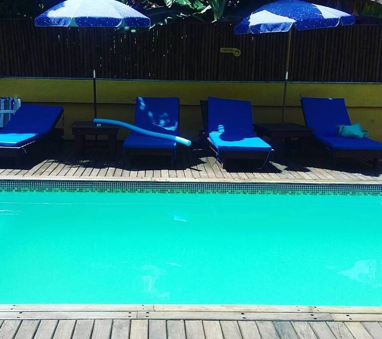 Piscina condomínio