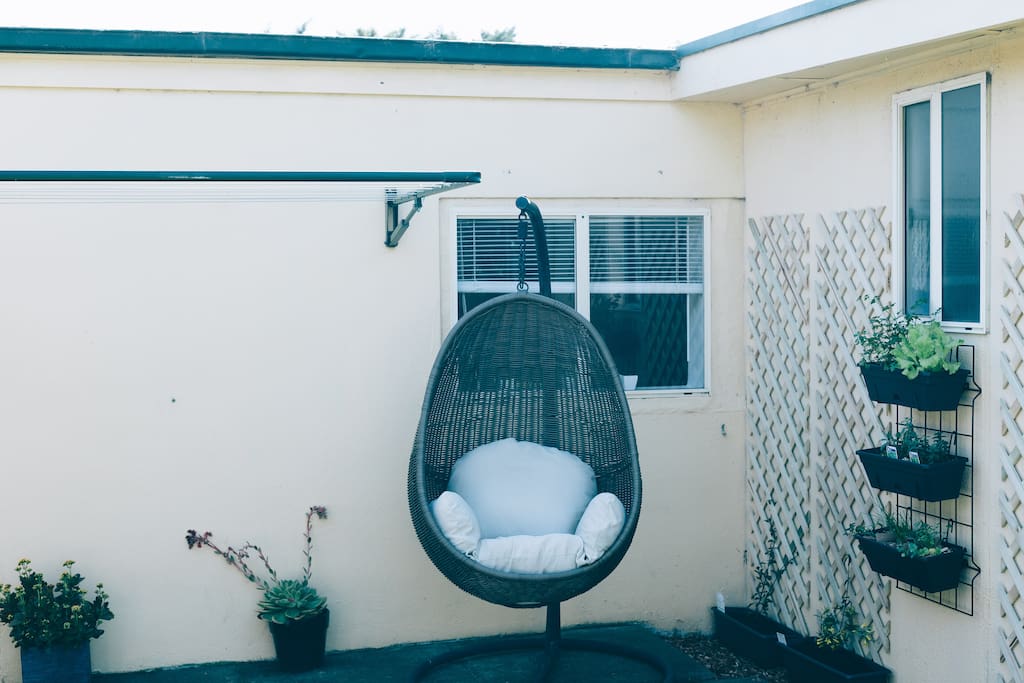 Outdoor setting just for guests.