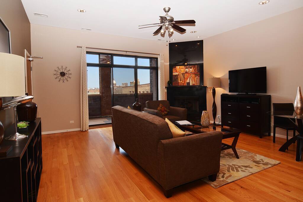 Living/Family Room with walkout balcony