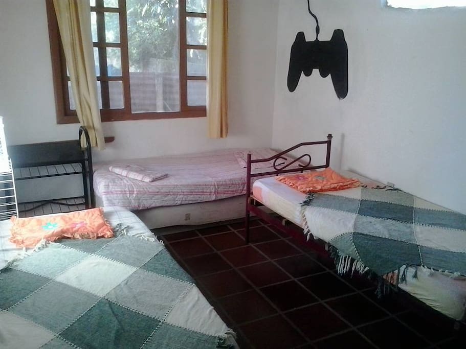 quarto solteiros (3pax)