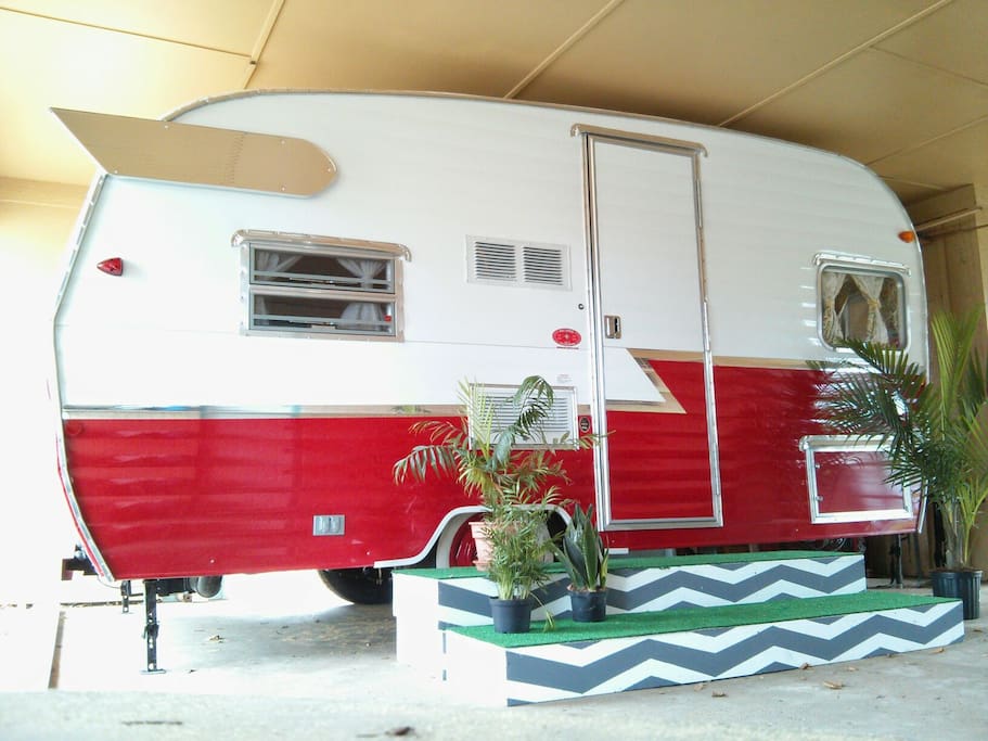Camper in carport sleeps 3