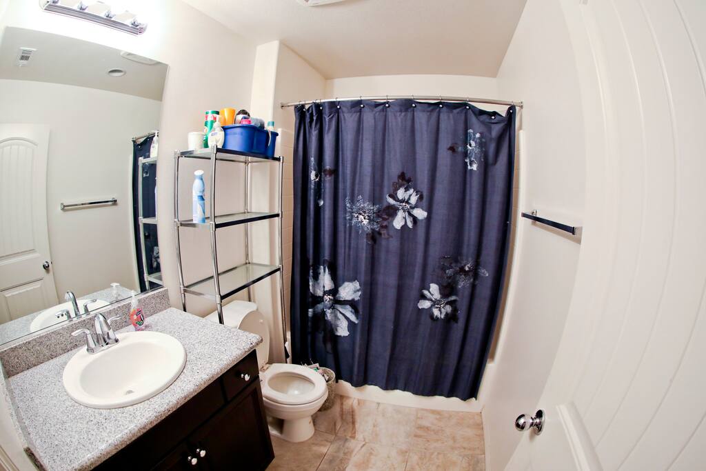 Full bathroom with extra toiletries