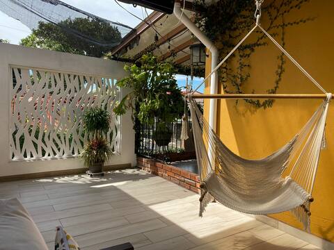 Airport Studio 3 - B&B, A/C full equiped, BBQ, Bar