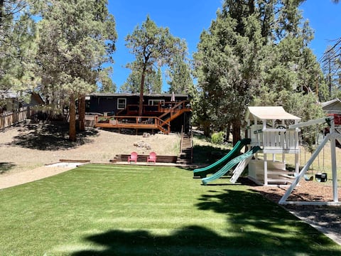 Luxury Cabin, Large yard, Spa, Air Conditioning