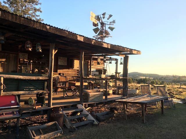 Rangeview Outback Hut