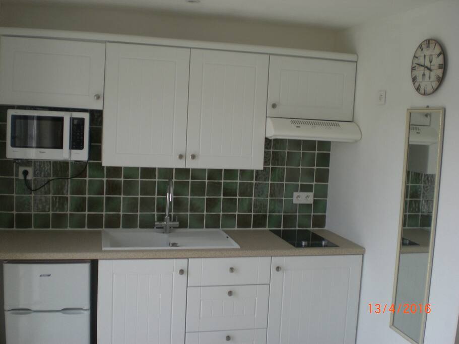 Studio Kitchenette