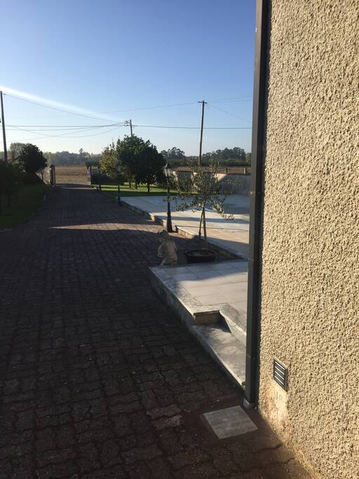 Vue et accès vers rue