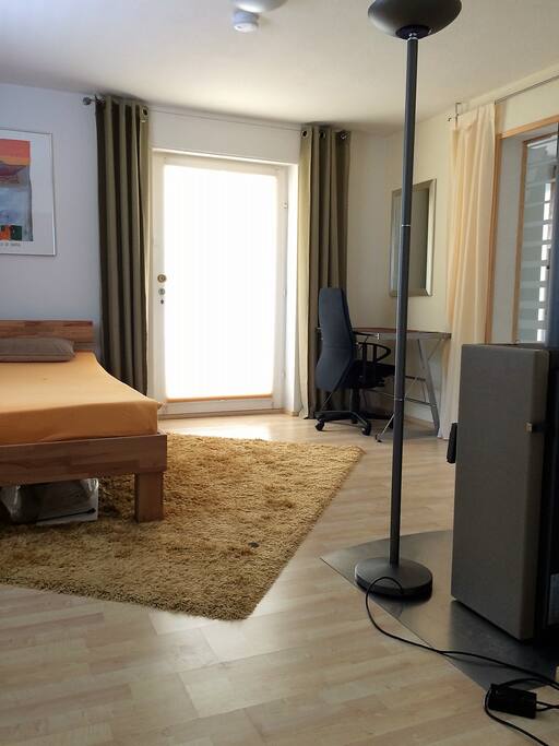Wohn - und Schlafzimmer