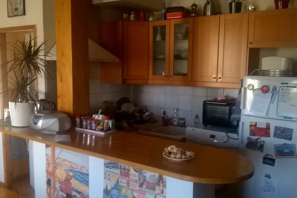 La cuisine et son bar