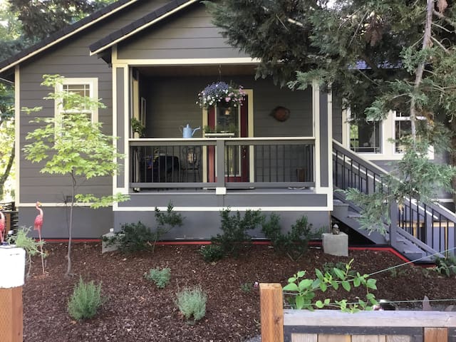 Airbnb White City Ferienwohnungen Unterkunfte Oregon