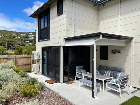 Beautiful 4 bedroom beach-side villa in Yallingup