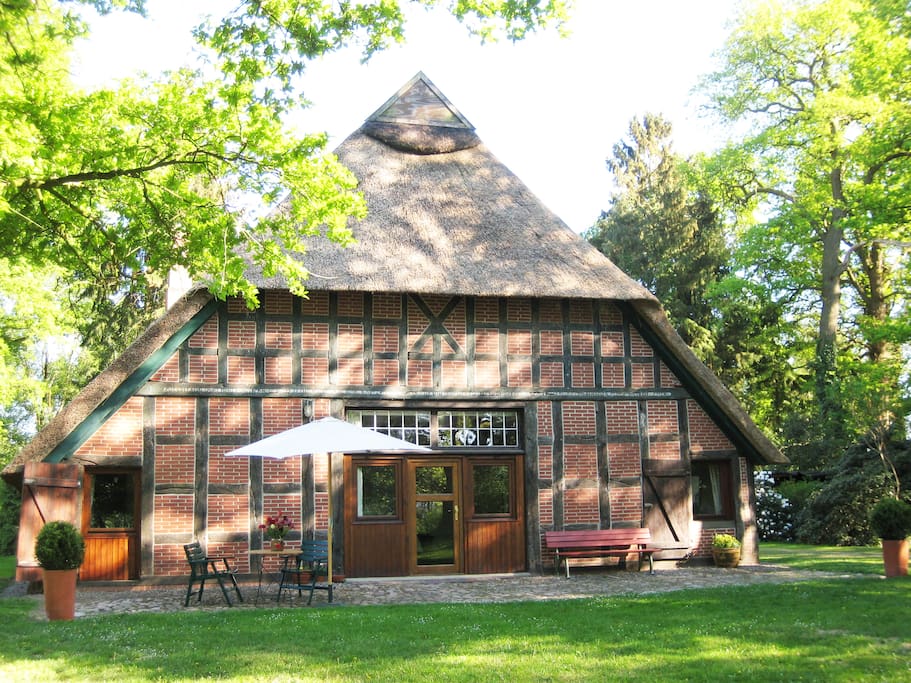 Ferienwohnung mit Terrasse und Garten