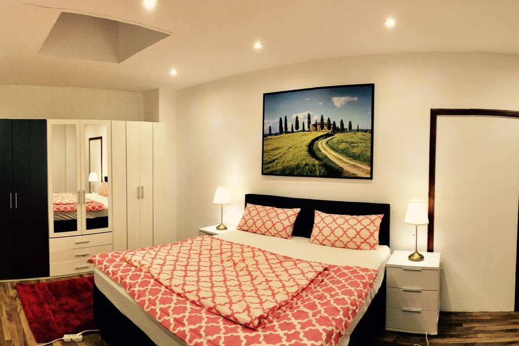 Schlafzimmer (1)