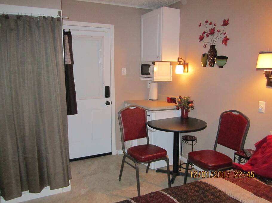 Dinette/Kitchenette Includes: Oversize Mini-Fridge, Microwave. Instant Coffee, sugars, liquid creamers, tea and hot chocolate are free. Other snacks and drinks for purchase from 50 cents - $1, most are 50 cents.