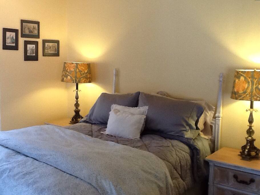 Settle in for a great night's sleep in your queen sized bed