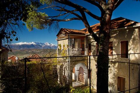 Konitsa Bey's Residence