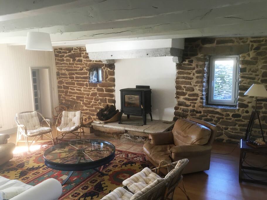 Salon (avec poêle)