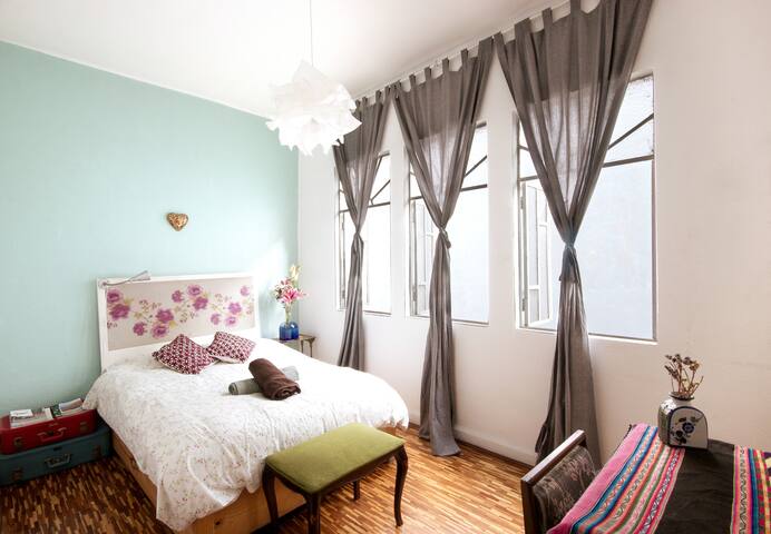 Casa Indigo in the Center DF groups until 29 Pers gallery image 3