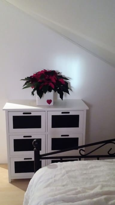 It´s a clean and nice room.